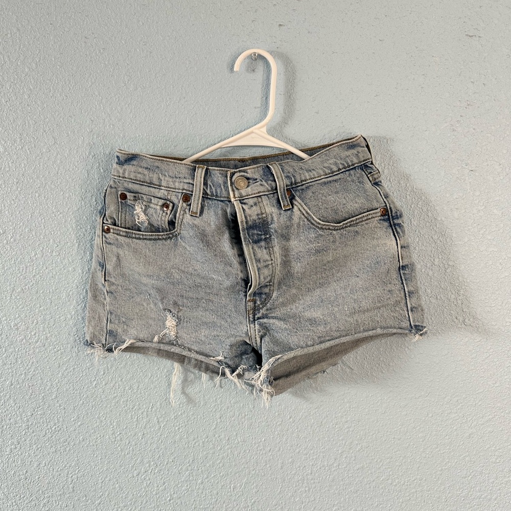 Levi’s Light Washed Denim 501 Shorts